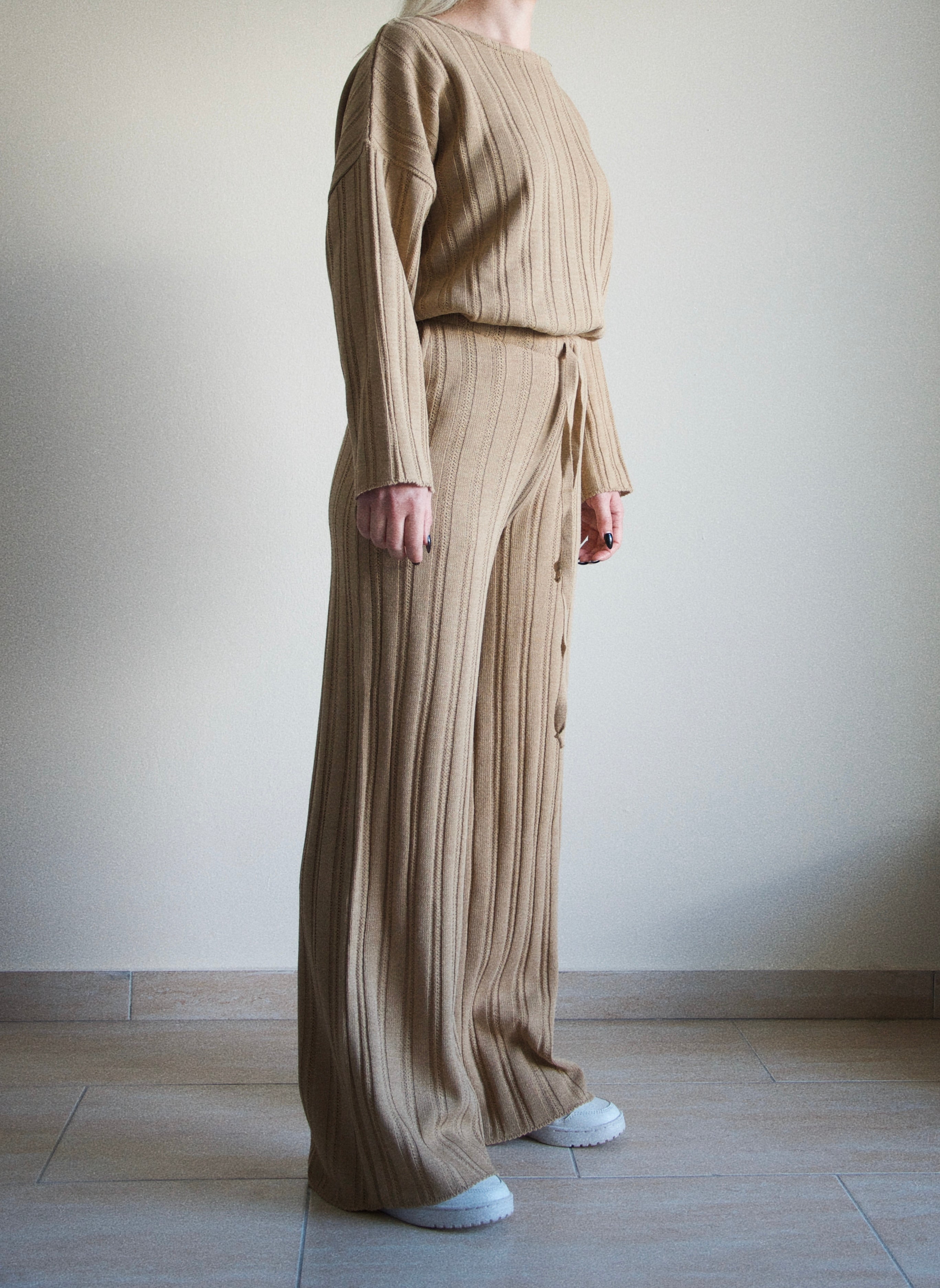 loungewear knit top, side, black colour