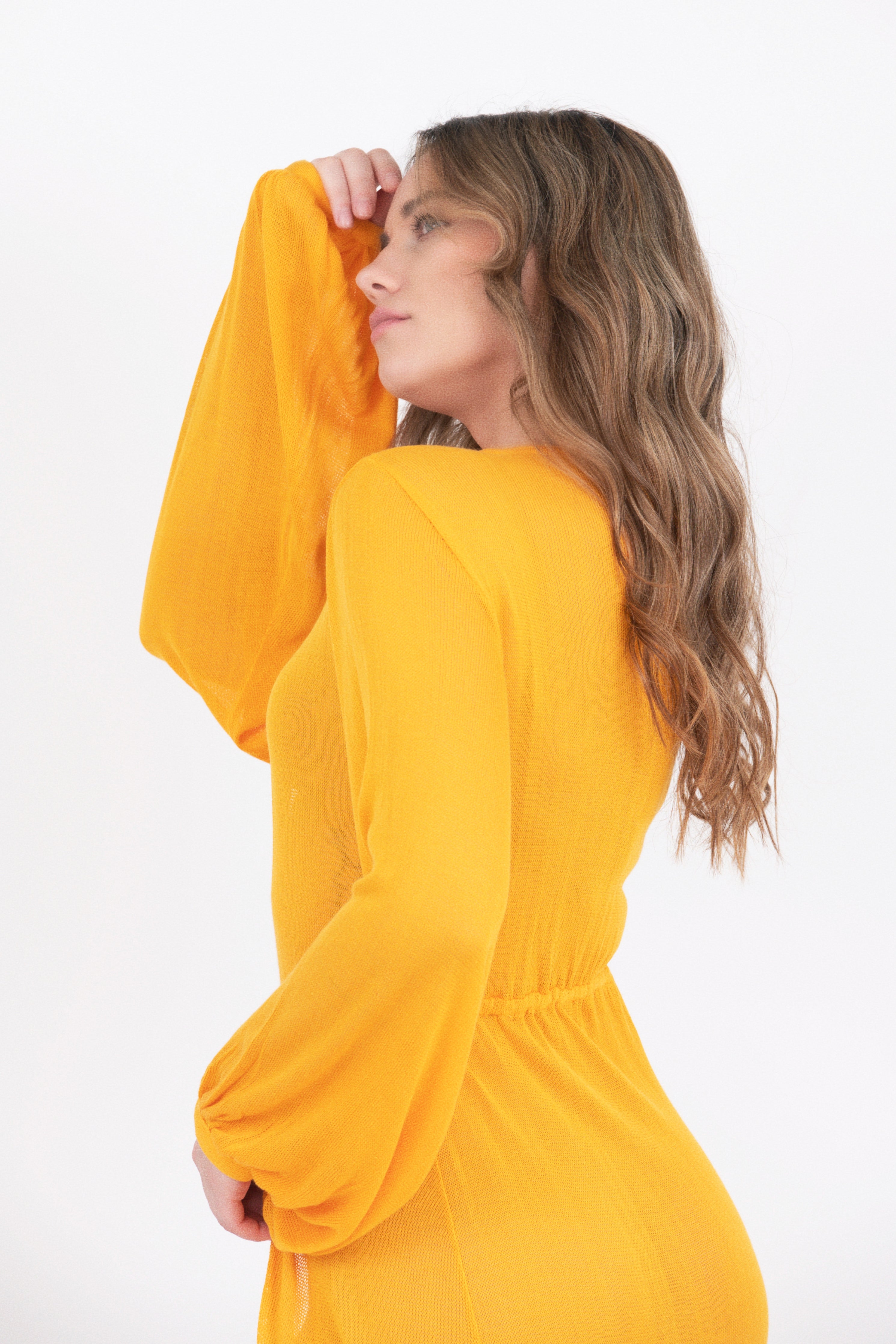 AIRY ROBE
